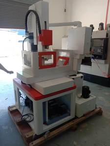 Máquina perforadora EDM <span class=keywords><strong>de</strong></span> 0,3-6,0mm, modelo CNC XF3040, suministro directo <span class=keywords><strong>de</strong></span> fábrica, máquinas perforadoras Edm <span class=keywords><strong>de</strong></span> bajo precio - Product Image 3