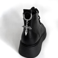 En gros Cool Métal Croix Martin Bottes Talon Chaussure Boucle Pendentif Boucles Suspendues Punk Chauve-Souris Ailes Chaussure Charmes Chaussures Accessoires