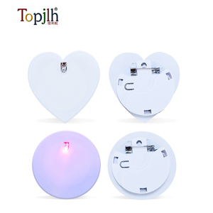 Topjlh bán buôn hình trái tim Acrylic thẻ tên thăng hoa có thể in với biểu tượng tùy chỉnh THẬM CHÍ phát sáng & chống trầy xước - Product Image 5