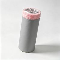 Isolation thermique flexible en aluminium et PVC pour systèmes de ventilation et de climatisation, idéale pour les écoles, les sous-sols, les hôpitaux et les gymnases.