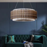 Lustre de style italien, luxe léger, pour salon et salle à manger, plafonds hauts, éclairage de villa, design inspiré, suspension moderne en verre