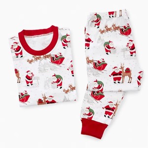 Conjunto de Pijamas Navideños Familiares a Juego Blancos con Estampado de Santa Claus Pijamas de Navidad - Product Image 5