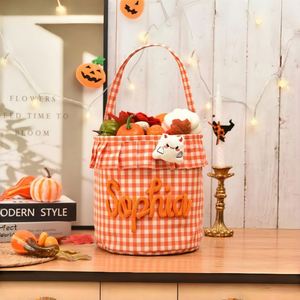 Sac seau de luxe personnalisé brodé pour Halloween, motif Gingham à volants, panier de rangement pour jouets, cadeau fantaisie, en tissu, fabriqué en Chine - Product Image 1