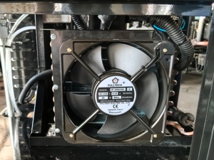มอเตอร์ลมแบบหล่อลื่น Huitong Xinda 3kw/4HP 5.5kw/7.5HP ระบายความร้อนด้วยอากาศ แบบพกพา สะดวก ใช้กับเครื่องอัดลมแบบสกรู - Product Image 2