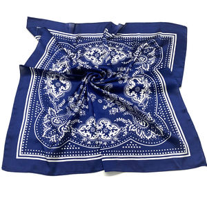 <span class=keywords><strong>Foulard</strong></span> Estivo con Motivo a Fiori di Anacardio, 70 Piccoli Quadrati, Bandana in <span class=keywords><strong>Seta</strong></span> Decorativa per Donne, Protezione Solare Multiuso, Sciarpa in <span class=keywords><strong>Seta</strong></span> Blu Reale - Product Image 4