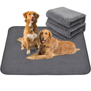 Tapete Impermeable y Antideslizante para Perros, de Felpa, Resistente a las Manchas y Fácil de Limpiar, Tapete de Entrenamiento Antiderrames - Product Image 1