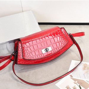 Sac incontournable printemps-été 2026 : Sac bandoulière tendance à chaîne pour femme, élégant et polyvalent - Product Image 2