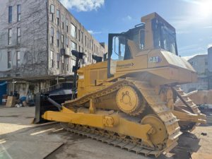 High-<b>Torque</b> Pre-Owned CAT D9R Crawler Dozer, Heavy-Duty Machinery for Mining Stockpile Pushing & Site Clearing - Product Image 1