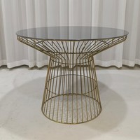 Table à manger ronde en acier inoxydable doré avec plateau en verre miroir