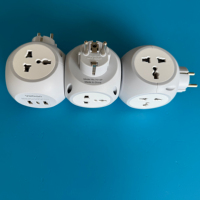 Adaptateur de voyage EU Plug Universal Outlets Extender avec USB et Type C