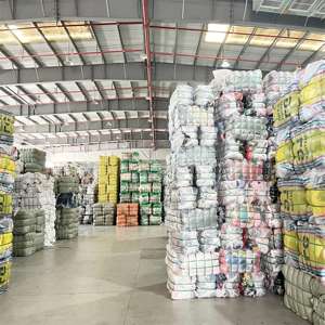 Chinesische Fabrik Großhandel Damen 2-teiliges Dünnes Samt-Set Anzug Trainingsanzug Import Gebrauchte Kleidung Gemischte Ballen zum Verkauf - Product Image 5