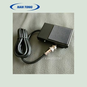 Interrupteur à pédale NanTong pour machines d'impression et d'emballage, 220V AC, boîtier métallique avec câble et prise - Product Image 4