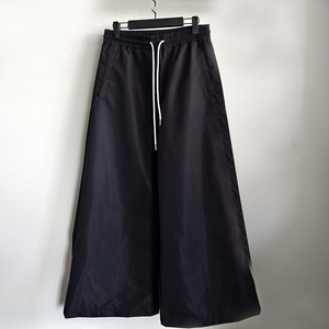 <span class=keywords><strong>Pantaloni</strong></span> Cargo da Uomo <span class=keywords><strong>Neri</strong></span> Oversize a Gamba Larga, Stile Parachute, Casual High Street, OEM ODM, Produttore di Abbigliamento Baggy - Product Image 2