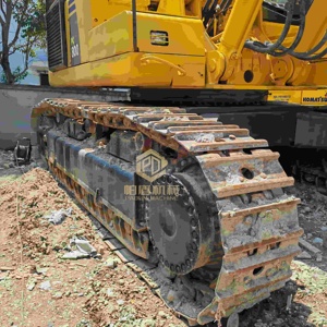 Excavadora Komatsu PC800 Usada de Alta Calidad, 80 Toneladas, para Minería y Movimiento de Tierras en Grandes Canteras, en Buen Estado de Funcionamiento - Product Image 4