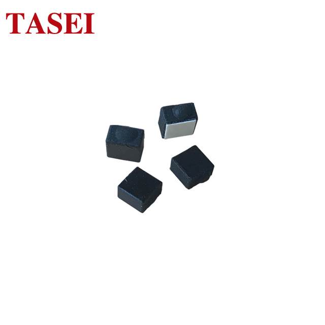 Small Size 5*5mm Ceramic UHF RFID Mini Tag with EPC Gen2 60cm Reading Range for Asset Tracking