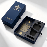 Boîte cadeau magnétique de luxe pour vin, emballage en papier mat bleu marine avec insert en mousse EVA, ruban de tirage et estampage à chaud doré pour whisky