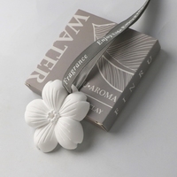 Enduit parfumé en porcelaine fleur céramique arôme plâtre suspendu voiture garde-robe désodorisant parfum de maison diffuseur d'huiles essentielles