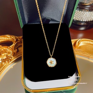 Collar con colgante de circonita deportivo de alta calidad para mujer, cadena de eslabones de cobre exquisita, estilo temperamental, regalo ligero, gran oferta en Japón y Corea del Sur - Product Image 4