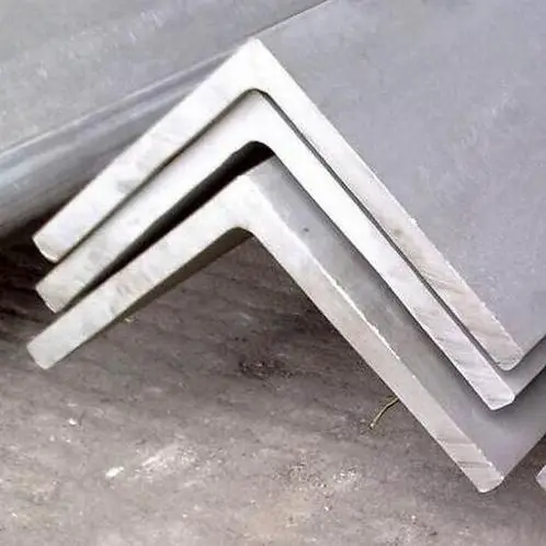 Строительный материал стальной бар оцинкованный стальной угол для использования забора низкая цена