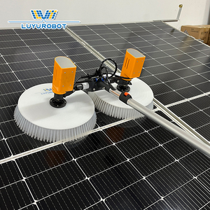 Dispositif de nettoyage de panneaux photovoltaïques avec équipement à double tête pour panneaux solaires - Product Image 4