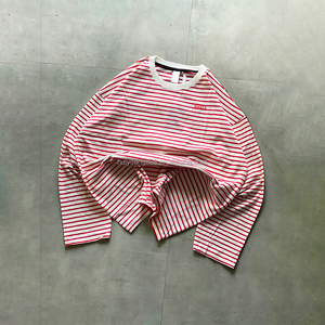 Camiseta personalizada de cuello redondo, estilo oversized, de alta calidad, estilo urbano, 100% algodón, térmica, de manga larga para hombre, a rayas. - Product Image 3