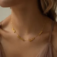 EMANCO Collier Classique Personnalisé pour Femme avec Plusieurs Noms, Chaîne en Acier Inoxydable Plaqué, 2 à 4 Pendentifs, Vente en Gros pour Fêtes, Dropshipping