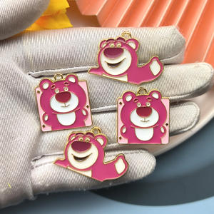 Caliente dibujos animados lindo Oso de fresa esmalte encanto para hacer pendiente llavero COLLAR COLGANTE DIY accesorios de joyería artesanal - Product Image 2