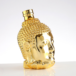 La bouteille en verre électroplaqué est disponible en couleur dorée et a une grande capacité en forme de tête de Bouddha - Product Image 3