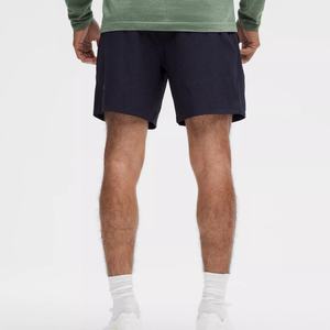 Pantalones Cortos Deportivos para Correr con Bolsillo Utilitario, Bolsillos Laterales Traseros y Forro de Malla, Pantalones Deportivos Casuales Reciclados - Product Image 2