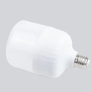 Venda por flash produto por atacado branco quente E27 Suporte B22 Lâmpada A60 7w