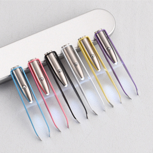 <span class=keywords><strong>Pinza</strong></span> de <span class=keywords><strong>Cejas</strong></span> Profesional de Acero Inoxidable OEM al por Mayor <span class=keywords><strong>con</strong></span> Lámpara LED, Punta Inclinada, Aplicador de Pestañas - Product Image 1