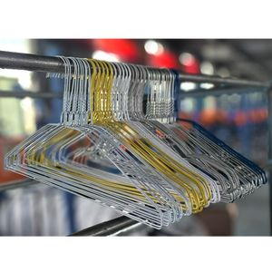 Vente en gros d'usine, cintres en métal blanc antidérapants, cintres en fil <span class=keywords><strong>de</strong></span> fer bon marché, robustes, gain <span class=keywords><strong>de</strong></span> place, rangement pour <span class=keywords><strong>cuisine</strong></span> et armoire - Product Image 3