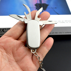 Llavero de Metal Abrebotellas Cuchillo multifuncional Llavero creativo de cuatro navajas Cuchillo multiherramienta Abrebotellas Logotipo personalizado - Product Image 5