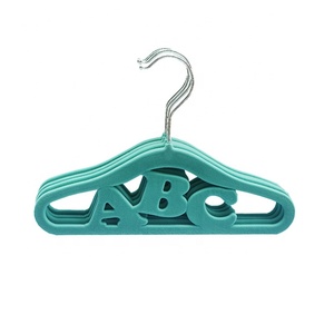 Nhung Trẻ Em Quần Áo Móc Thiết Kế Sáng Tạo <span class=keywords><strong>Abc</strong></span> Hình Không-Trượt Quần Áo Giá Cho Quần Áo Quần Áo Trẻ Em - Product Image 3