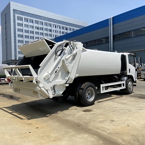 Camion compacteur d'ordures Isuzu 7CBM 4x2 Diesel à transmission manuelle blanc Euro 4 pour le transfert de déchets - Product Image 4
