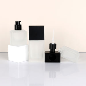 Botella de crema de bomba para loción Bomba de suero Botella de vidrio cuadrada Base Venta al por mayor Cuidado de la piel sin aire Botella de bomba sin aire esmerilada - Product Image 5