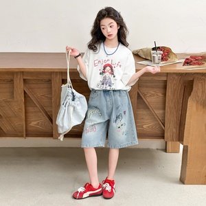 Set Estivo 2026 per Ragazze: Shorts in Denim e Maglietta a Maniche Corte Nuovo Stile per Bambini. Outfit in Stile Coreano per Ragazze - Product Image 5
