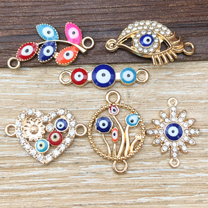 จี้รูปหัวใจลายตาปีศาจประดับเพชรเทียม โลหะผสมทอง สำหรับทำเครื่องประดับ DIY อุปกรณ์เสริมสร้างสรรค์ - Product Image 1