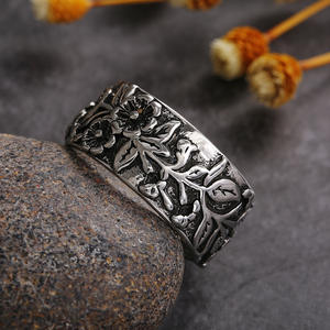 H176 <b>Silver</b> <b>Wedding</b> <b>Bands</b> Antique <b>Silver</b> Plated Flower Pattern Unisex Rings For <b>Wedding</b> Occasion - Product Image 4