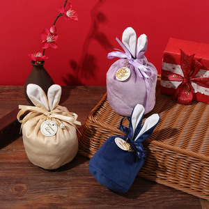 Pochette cadeau élégante et mignonne, vente en gros, pochette à bonbons de mariage, pochette en velours style oreilles de lapin - Product Image 4