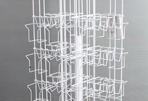 Soporte de exhibición de piso de metal blanco con nueve niveles <span class=keywords><strong>y</strong></span> ruedas <span class=keywords><strong>para</strong></span> organización de tazas <span class=keywords><strong>y</strong></span> utensilios de cocina en venta al por menor - Product Image 5