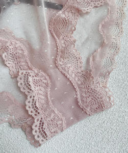 Culotte Boyshort Femme Tricotée Respirante Sans Couture en Nylon Taille Moyenne avec Dentelle et Design Creux – Luxe, Romantique et Sexy - Product Image 4