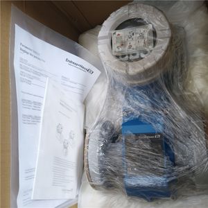 Débitmètre électromagnétique E+H Proline Promag W 10 Modèle 10W32 5WBB et la carte mère - Product Image 3