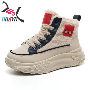 Nouvelles Chaussures Décontractées Montantes Hiver 2025 K6701 en Polaire d'Agneau, à Enfiler, Semelle Plate Polyvalente, Épaisse et Chaude, pour Étudiants - Product Image 2