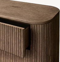 Commode moderne à 5 tiroirs en chêne massif de luxe avec rayures verticales pour chambre à coucher