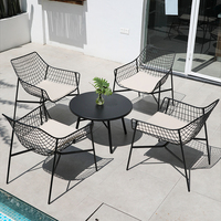 Mingmeng conception Simple pas cher café en plein air grille métallique chaise de Restaurant Bertoia meubles de jardin avec coussin en polyuréthane
