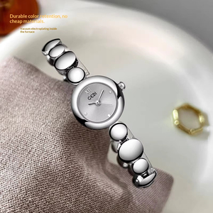 Montre à quartz <span class=keywords><strong>pour</strong></span> <span class=keywords><strong>femme</strong></span> GEDI 62055, mini cadran rond doré, bracelet à chaîne perlée, montre-bracelet élégante et décontractée - Product Image 3