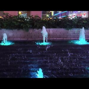 Luz LED Sumergible IP68 de Aluminio para Fuentes, Estanques de Peces y Piscinas, Multicolor, con Temperatura de Color Ajustable - Product Image 2