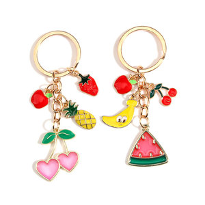 Porte-clés en métal émaillé en forme de fruits personnalisés, pastèque, fraise, pour femmes - Product Image 1