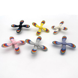 2025 Neu weiche PVC Custom Spinning Top Crog Schuh Charms - Product Image 5